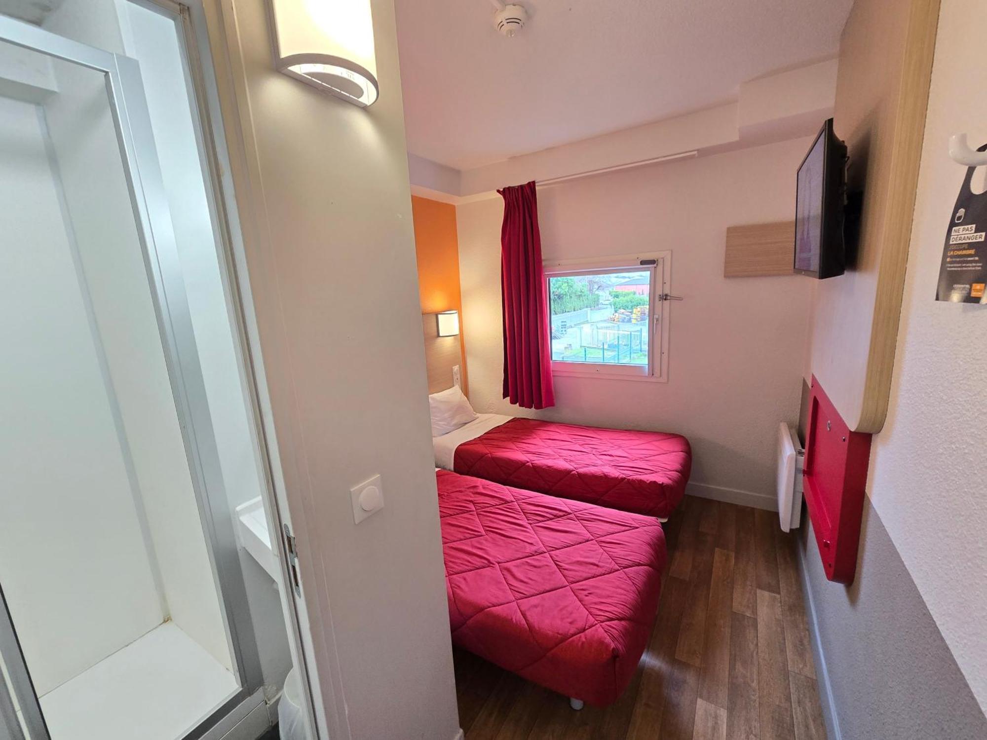 Premiere Classe Troyes Sud - Parc St Thibault 3*